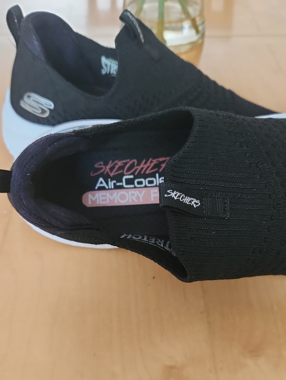 Ladies Skechers Air Cooled - Picture 4 of 5